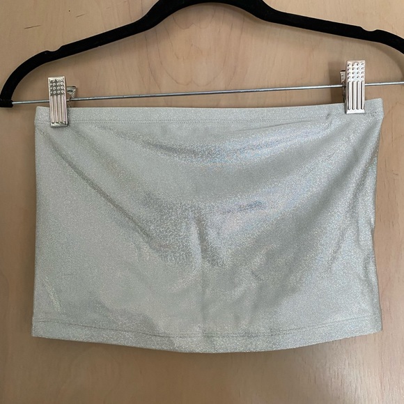 Silver iridescent crop top size small - Picture 1 of 3